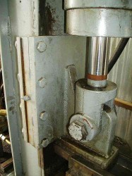 Bottom attachment and slide